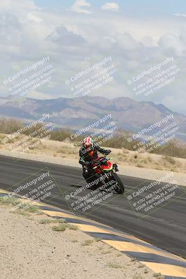 media/May-05-2025-Moto Forza (Mon) [[3c1838c5e5]]/2-B Group/Session 2 (Turn 7 Inside)/